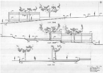 1 vue - Lié à 1875 W 81 - Plan en noir et blanc du boulevard Emmanuel-Mounier, coupes GG, HH, II. (ouvre la visionneuse)